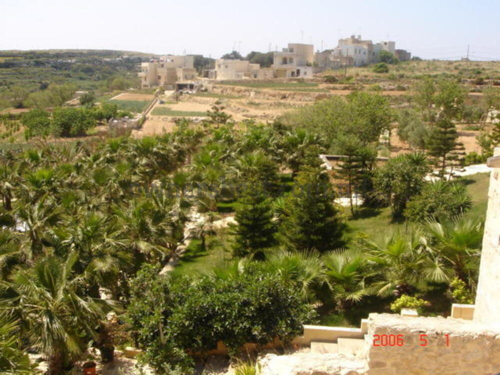 farmhouse-in-bahrija