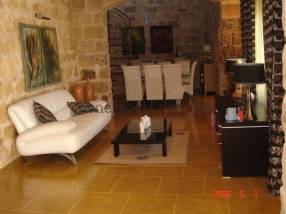 farmhouse-in-bahrija
