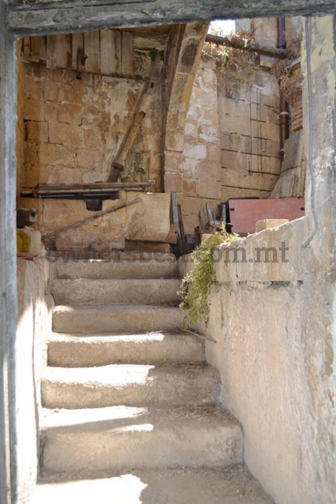 house-of-character-in-qormi