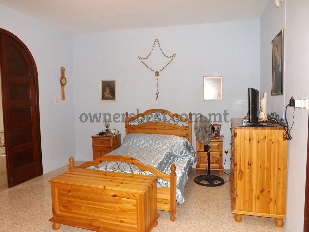 terraced-house-in-zebbug