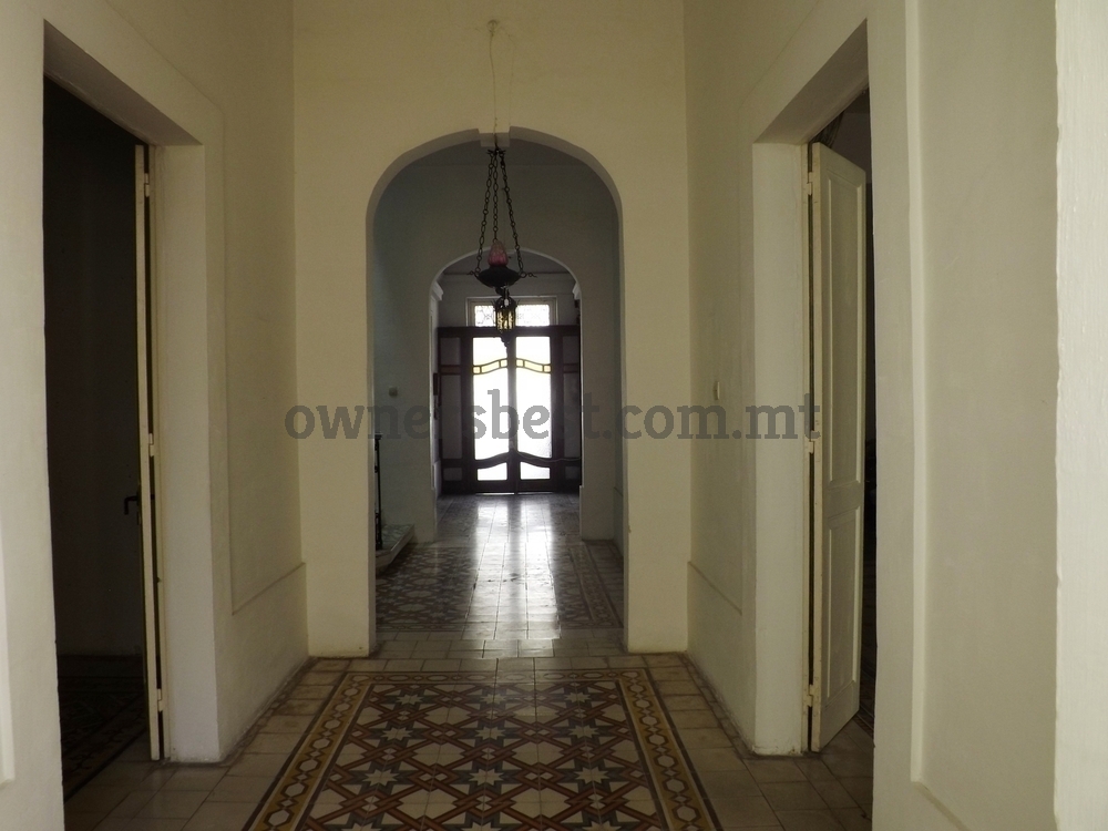 townhouse-in-sliema