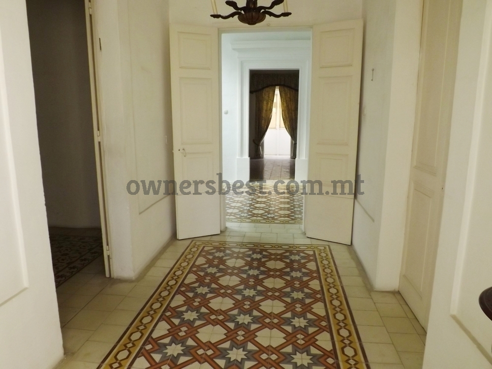 townhouse-in-sliema