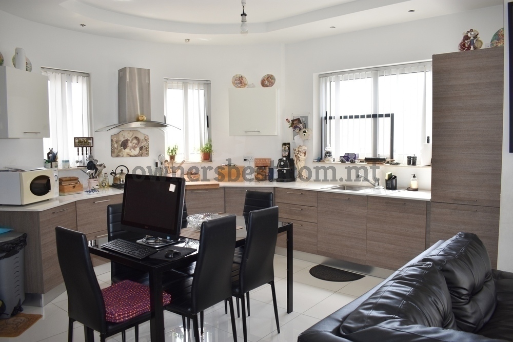 penthouse-in-zabbar