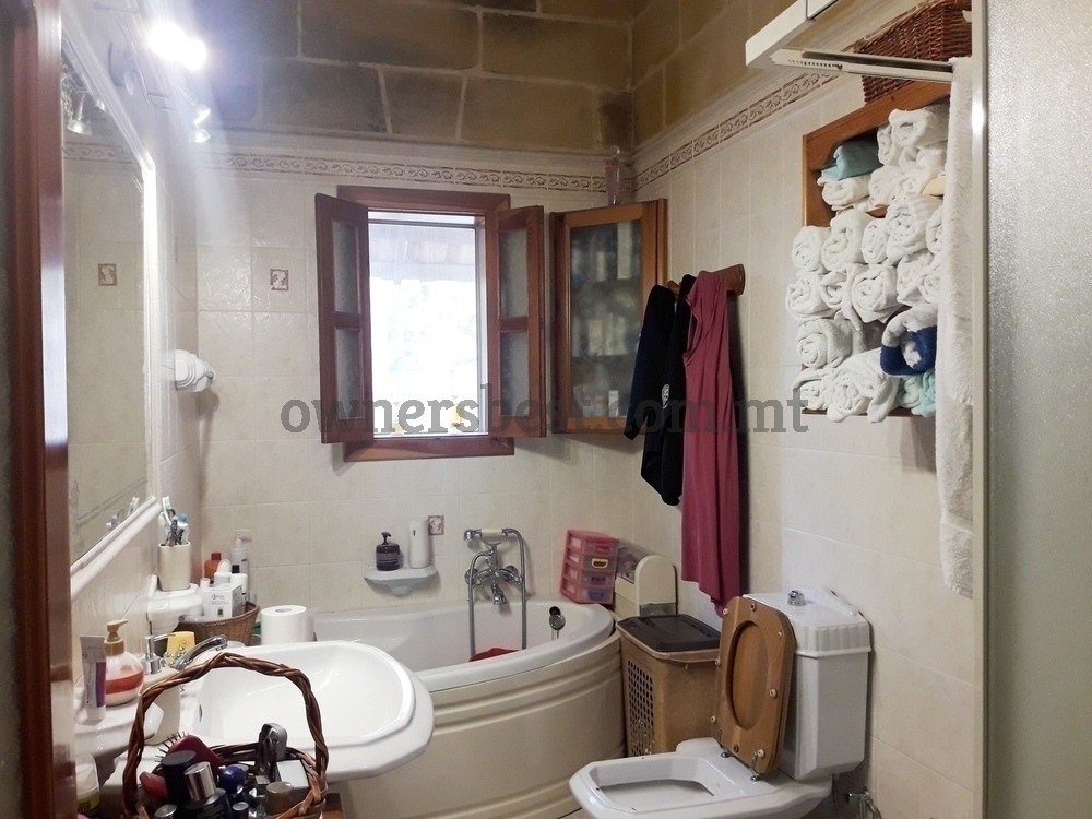 house-of-character-in-zebbug