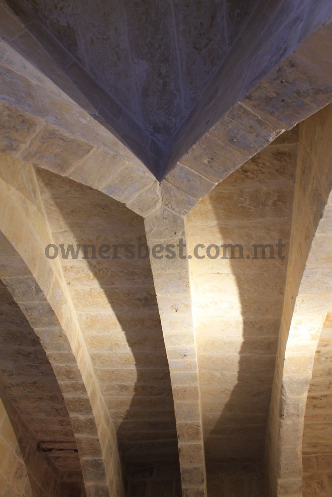 commercial-in-valletta