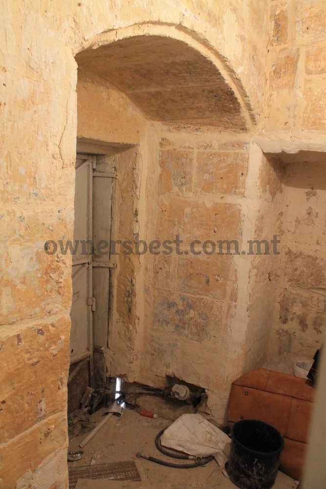 commercial-in-valletta