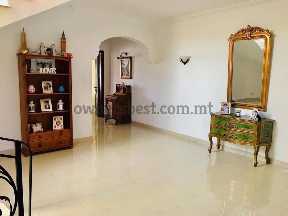 villa-in-naxxar