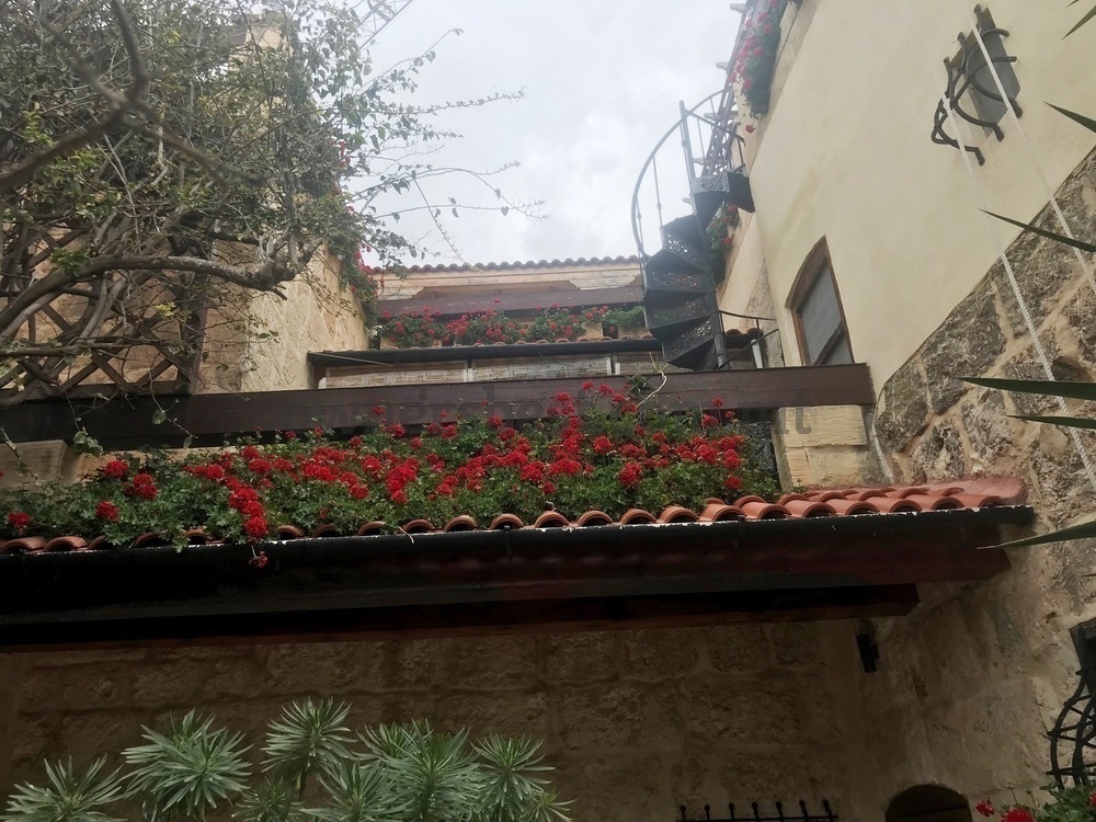 house-of-character-in-manikata