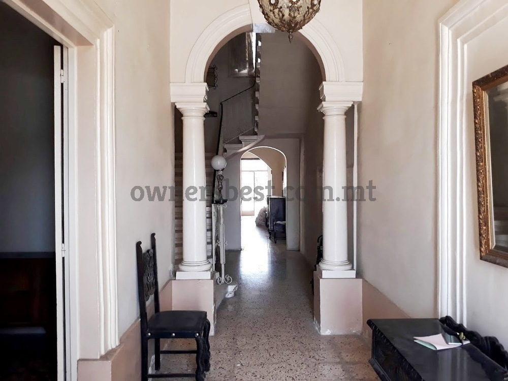 terraced-house-in-luqa