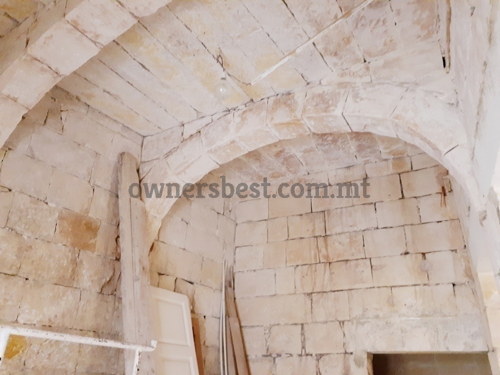 house-of-character-in-qormi