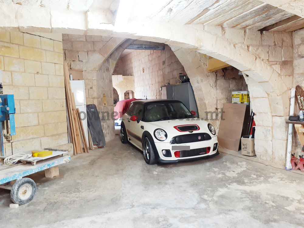 house-of-character-in-qormi