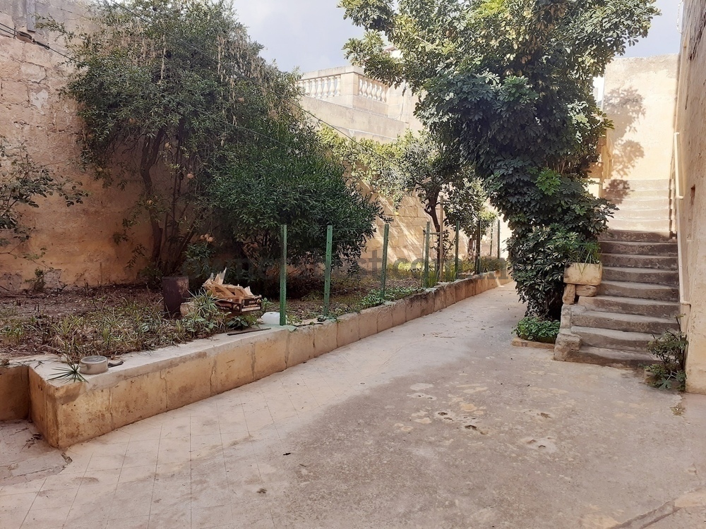 house-of-character-in-mqabba