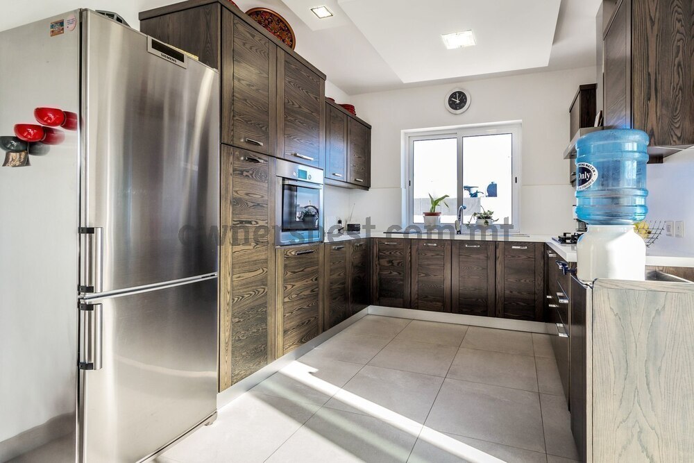 penthouse-in-bahar-ic-caghaq