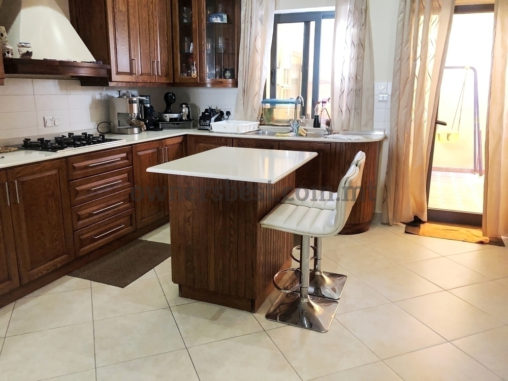 maisonette-solitary-in-kalkara