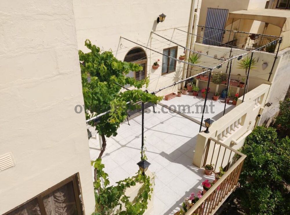 terraced-house-in-zebbug