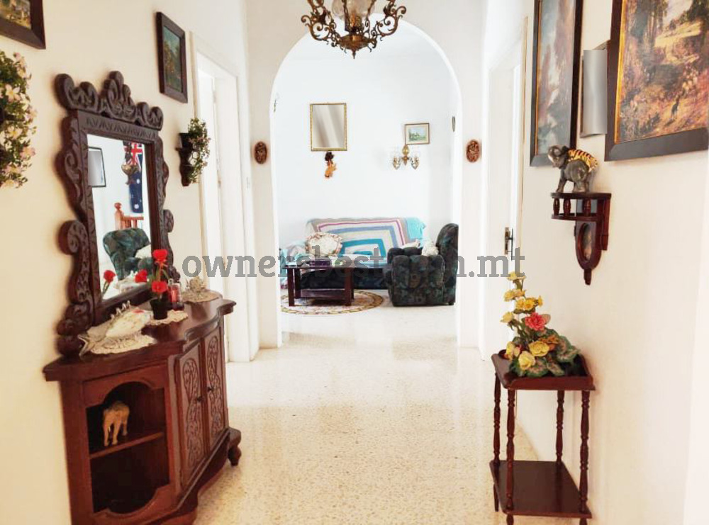 terraced-house-in-zebbug
