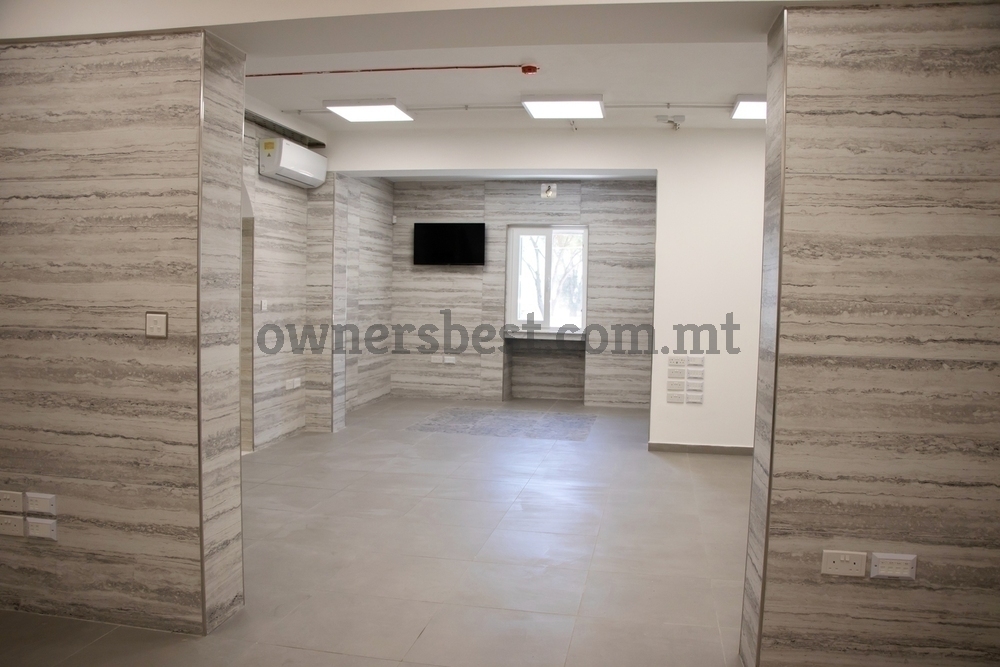 commercial-in-floriana