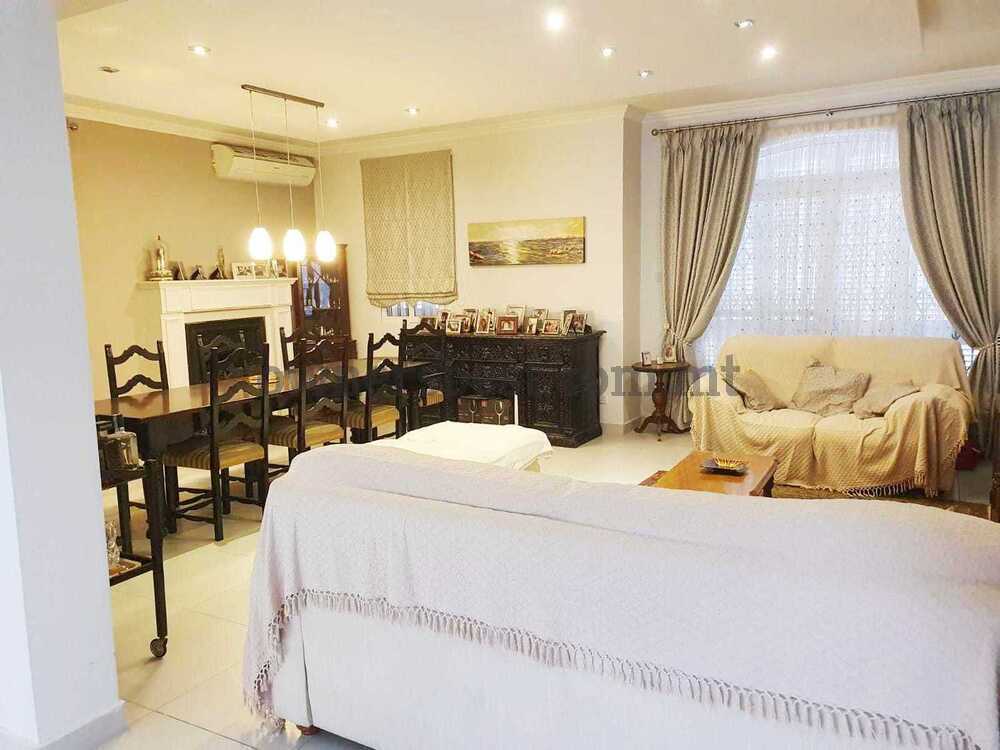 villa-in-attard