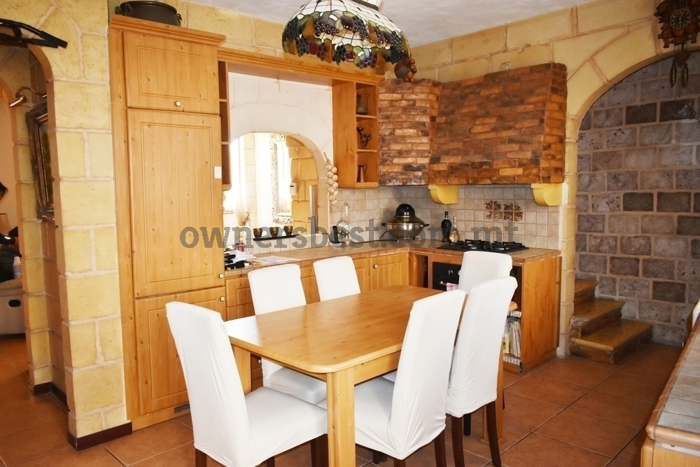 maisonette-duplex-in-zebbug