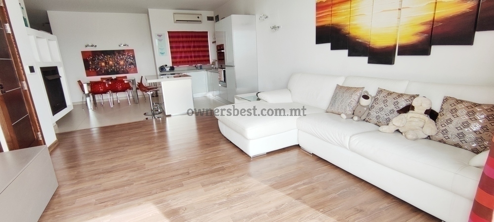 penthouse-in-naxxar