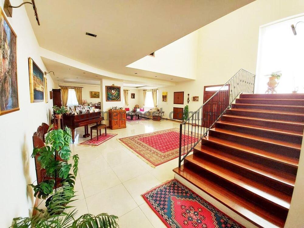 villa-in-mosta
