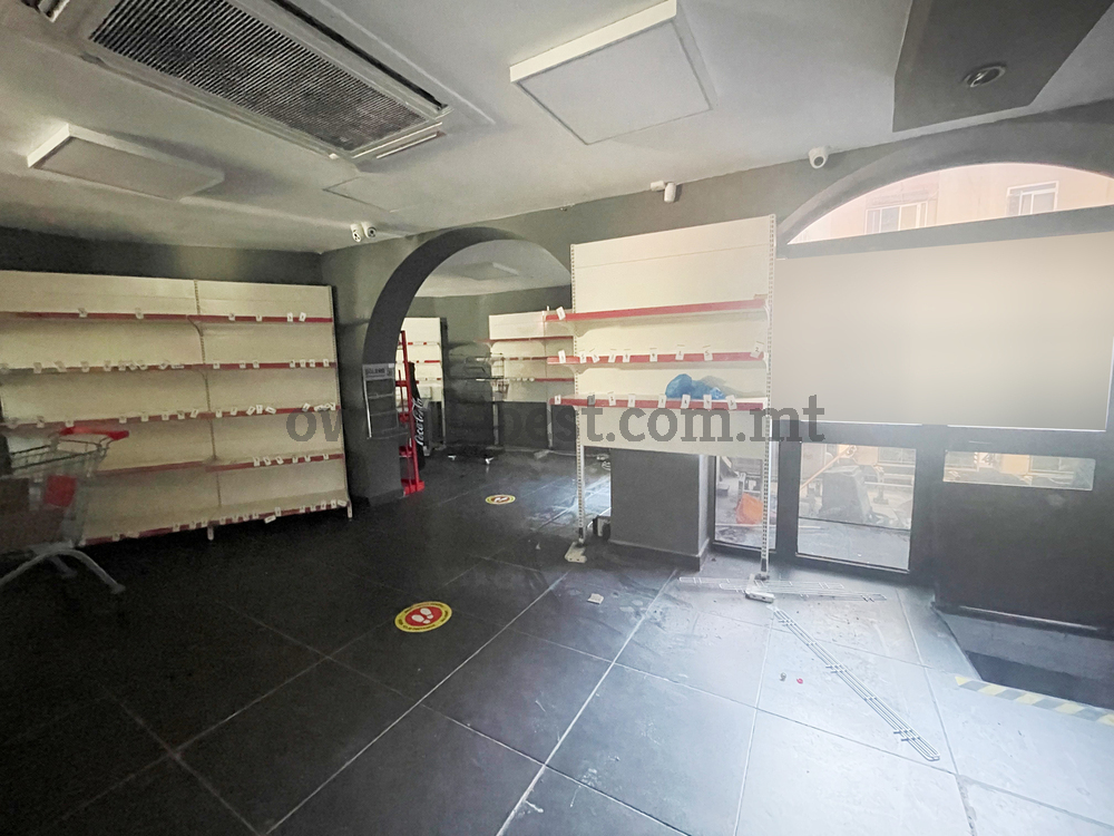 commercial-in-bugibba