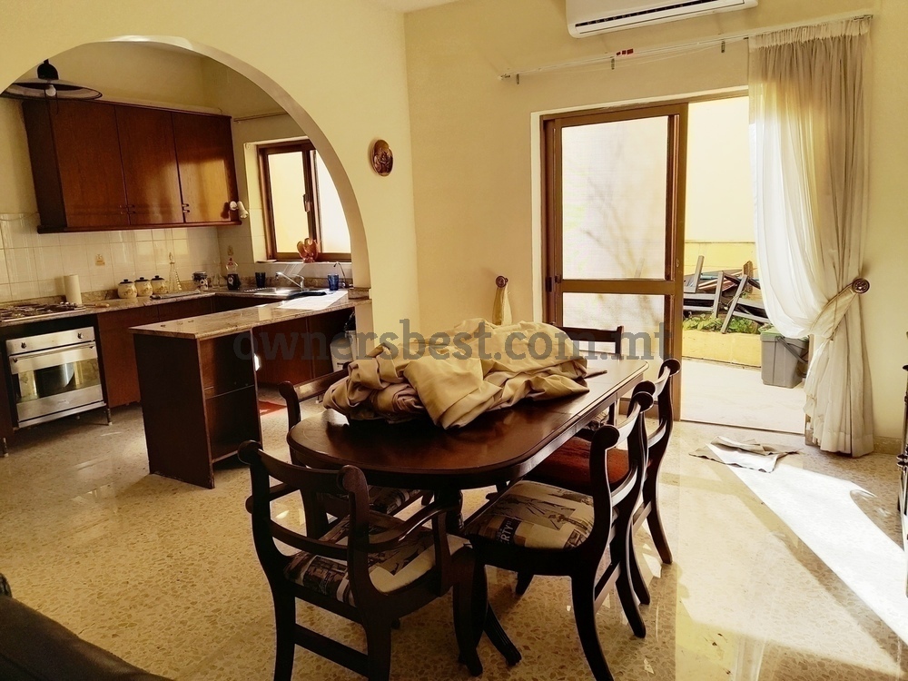 terraced-house-in-marsascala