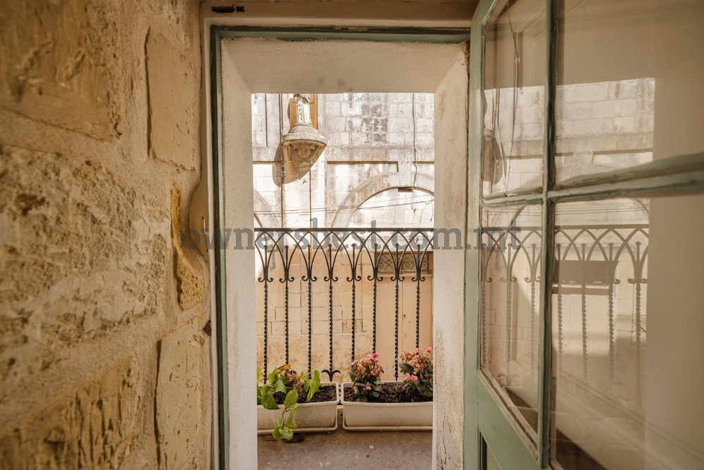 house-of-character-in-rabat