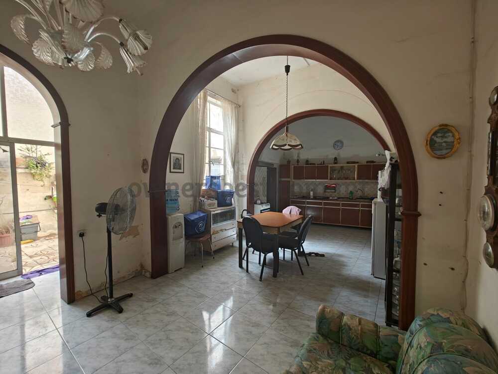 townhouse-in-luqa