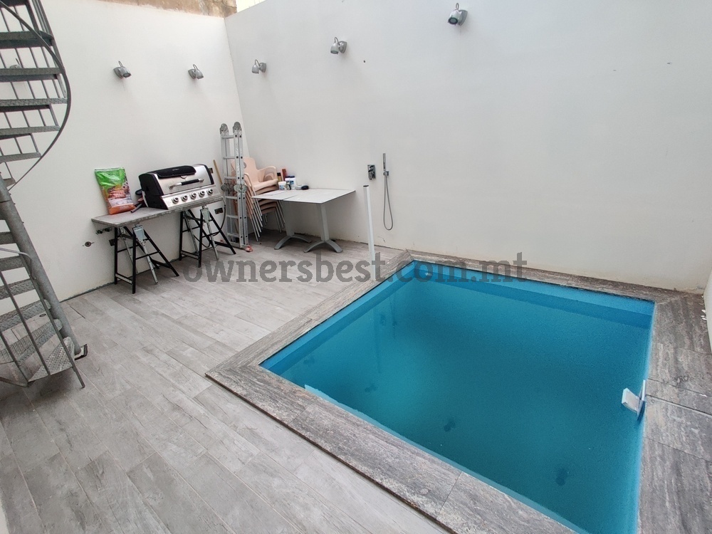 maisonette-in-zabbar