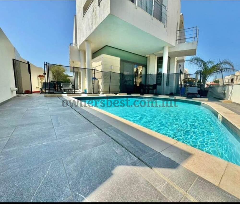 villa-in-marsaxlokk