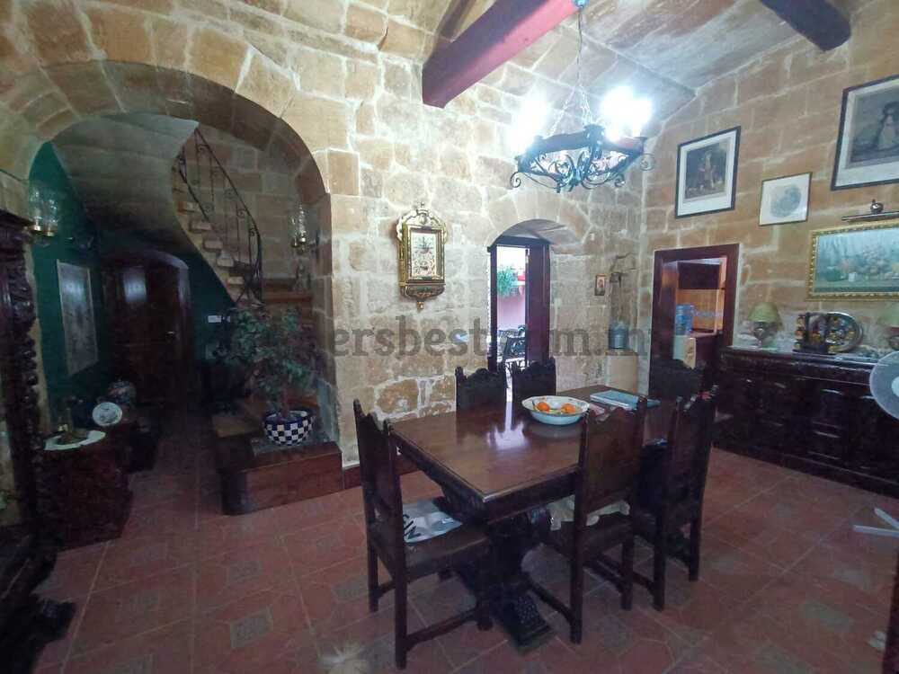 house-of-character-in-birkirkara