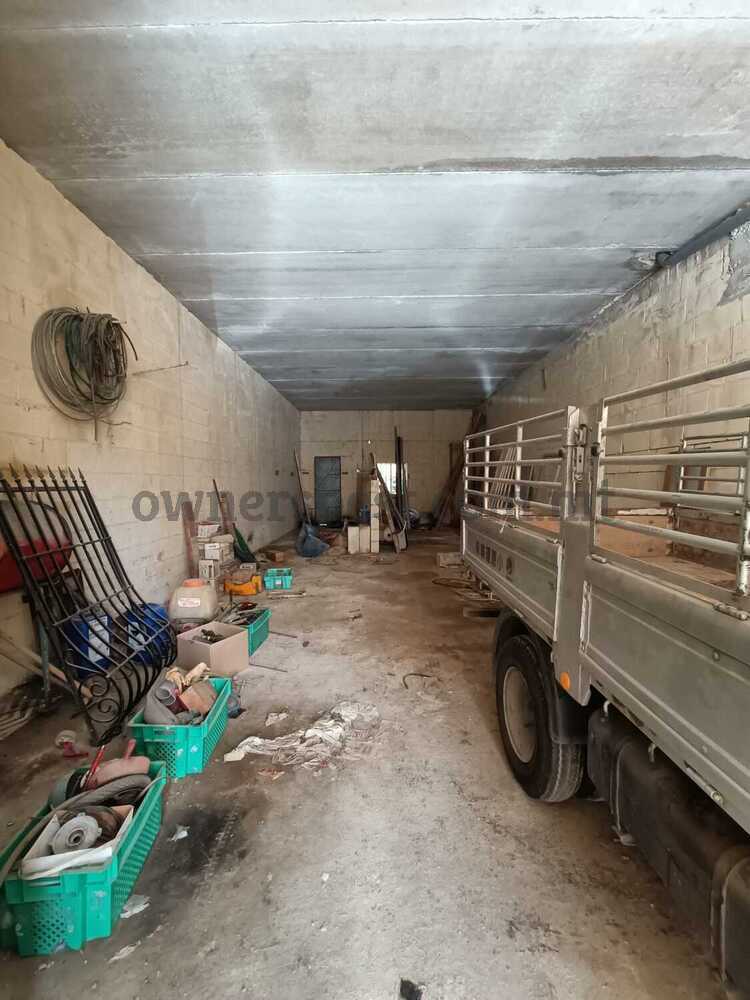 garage-in-qormi