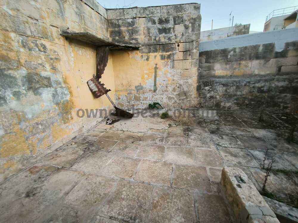 house-of-character-in-qormi