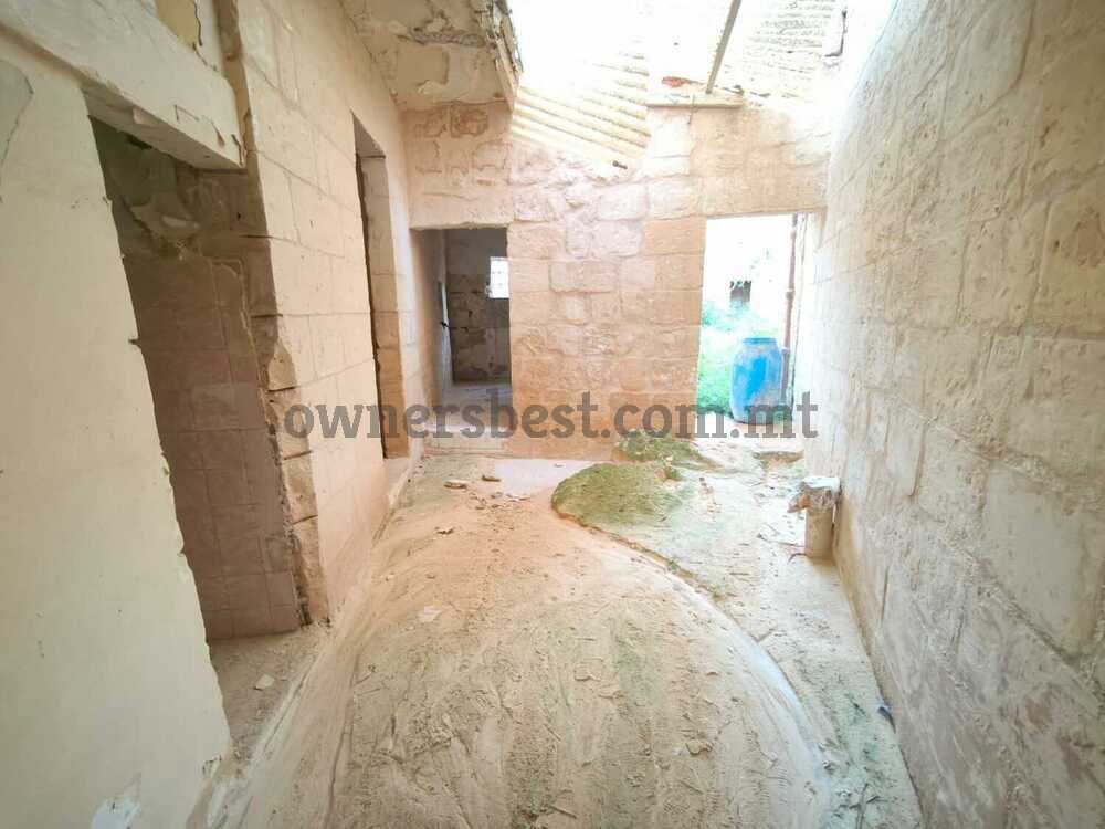house-of-character-in-qormi