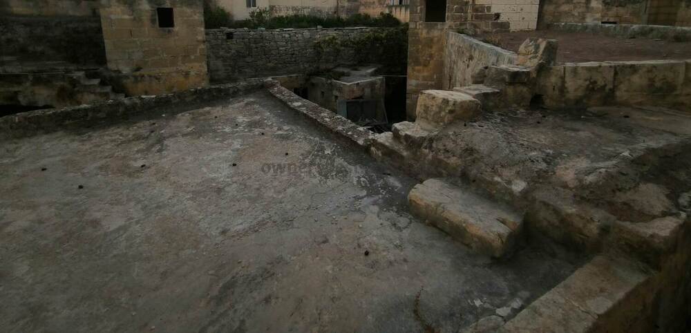house-of-character-in-qormi
