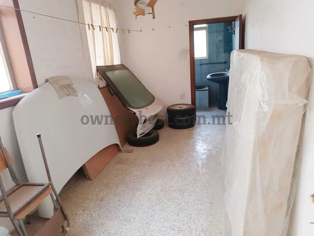block-of-apartments-in-gzira