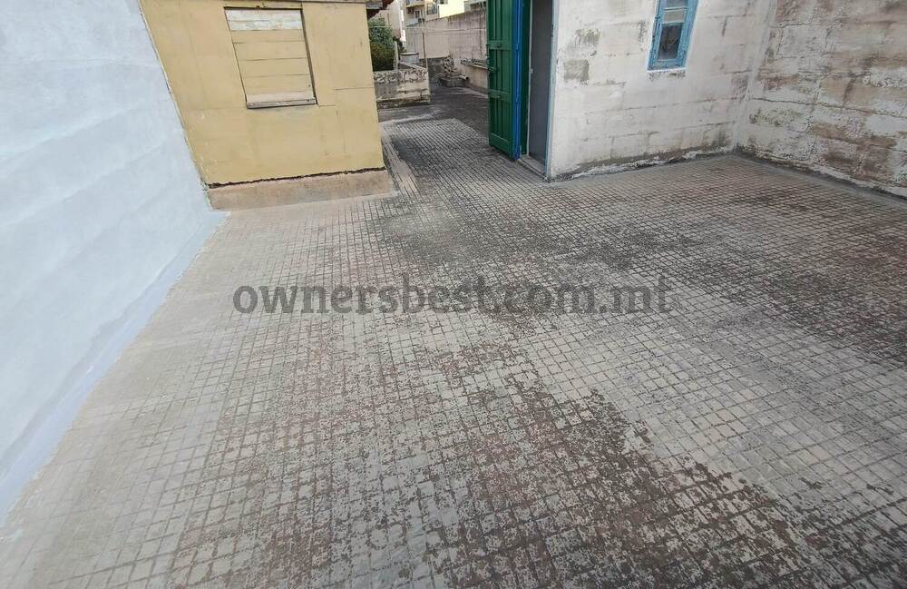 block-of-apartments-in-gzira