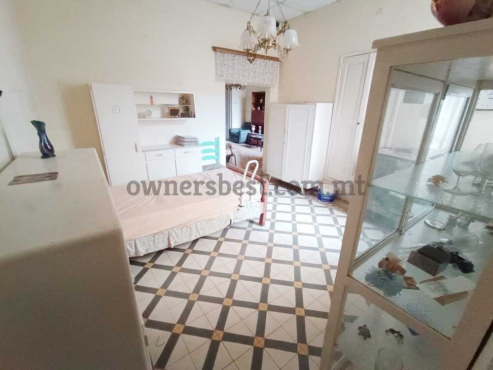 block-of-apartments-in-gzira