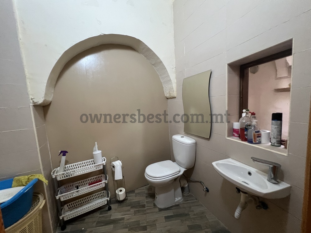 house-of-character-in-qormi