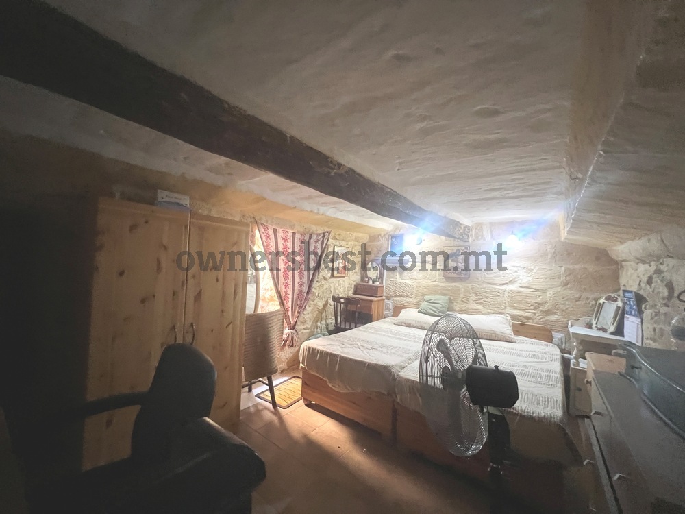 house-of-character-in-qormi