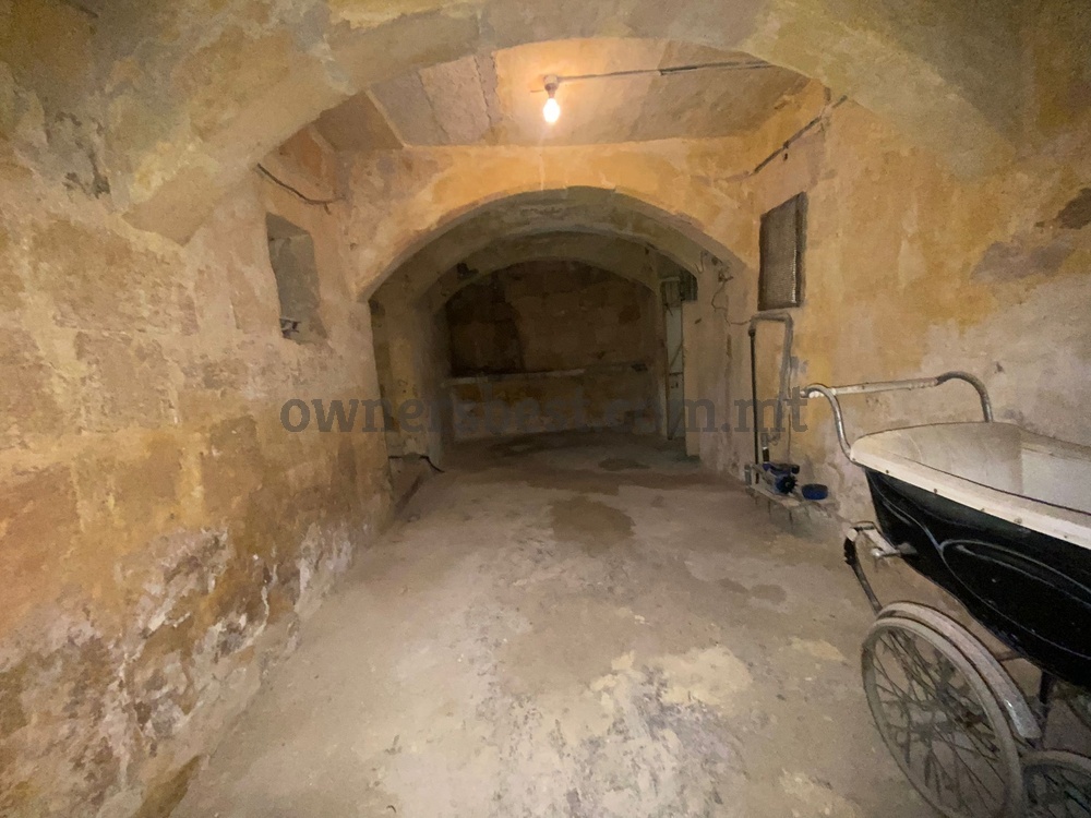 house-of-character-in-zebbug