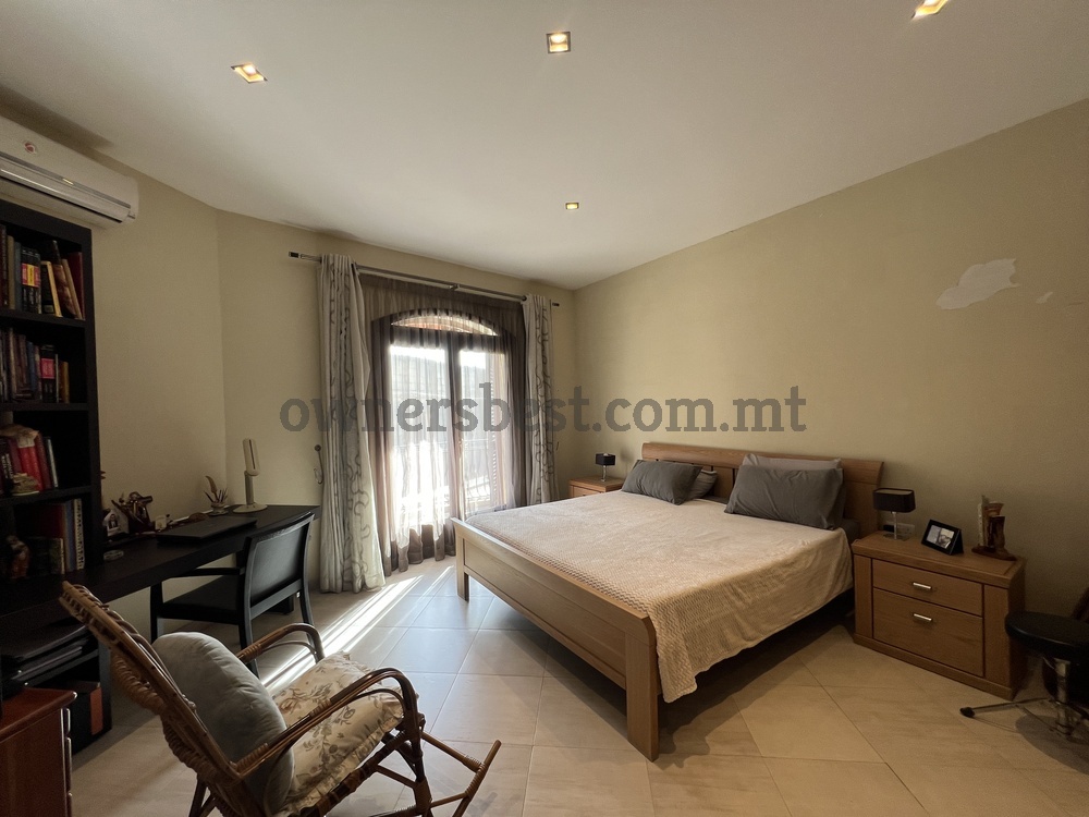 villa-in-attard