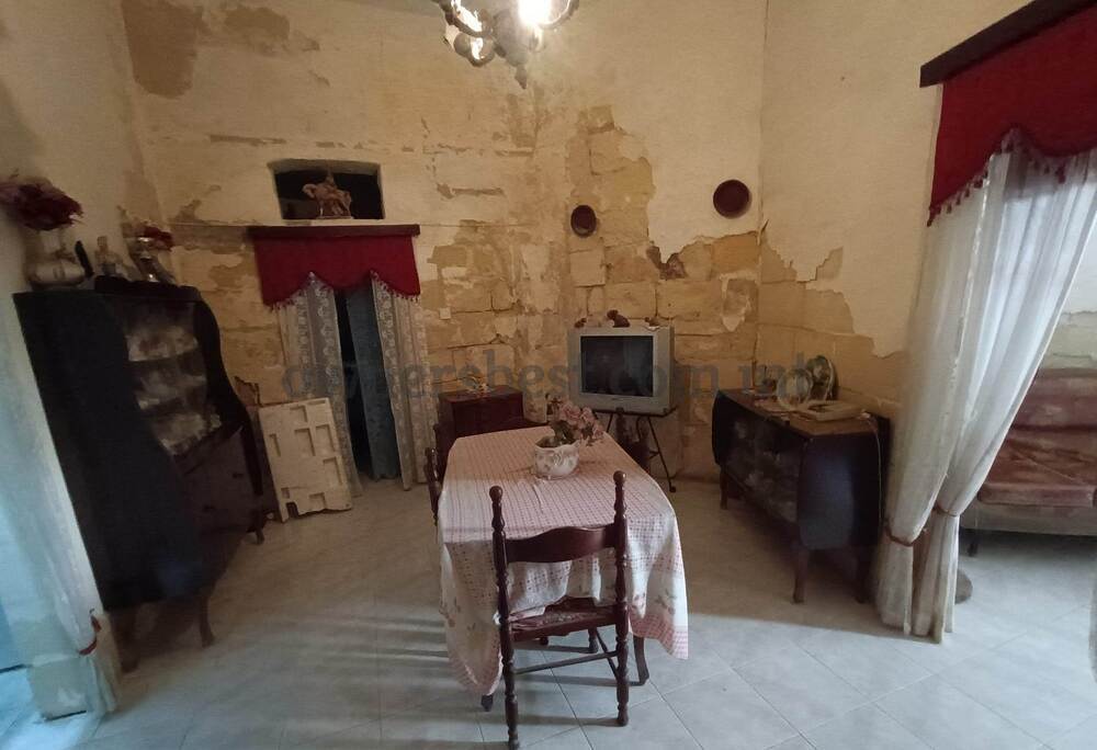 house-of-character-in-qormi