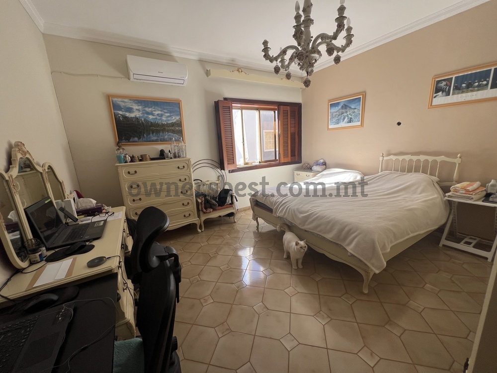 villa-in-attard