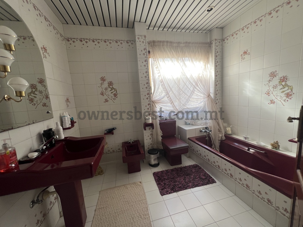 villa-in-attard