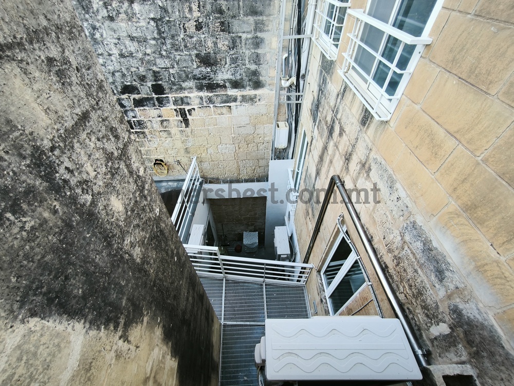 house-of-character-in-lija