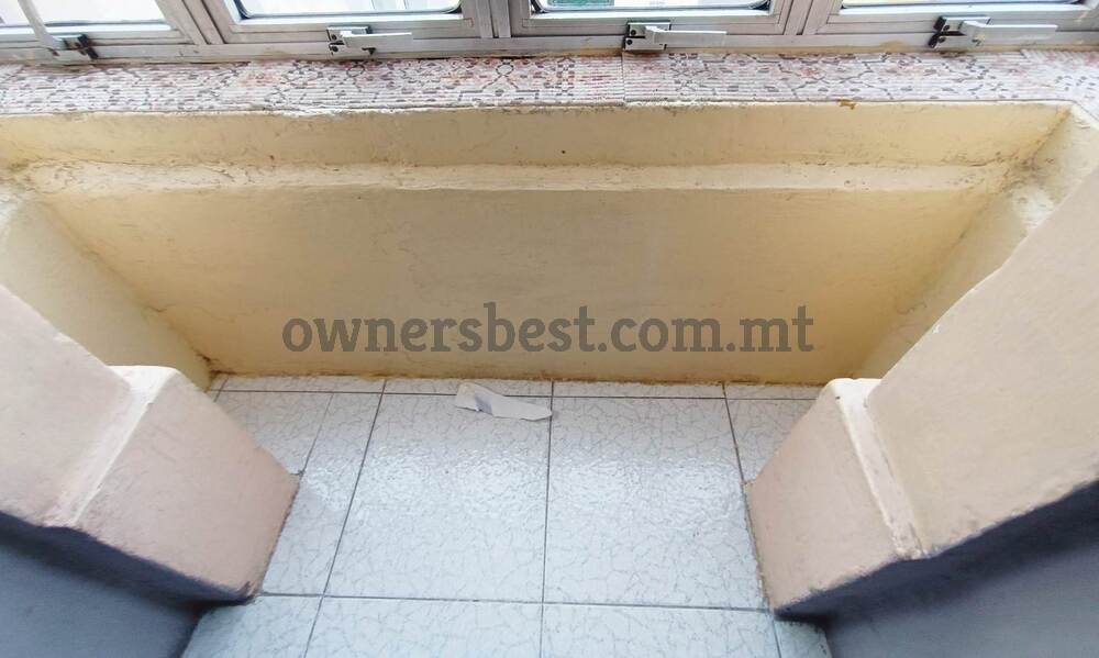 maisonette-solitary-in-birkirkara
