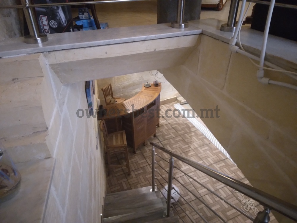 house-of-character-in-mosta