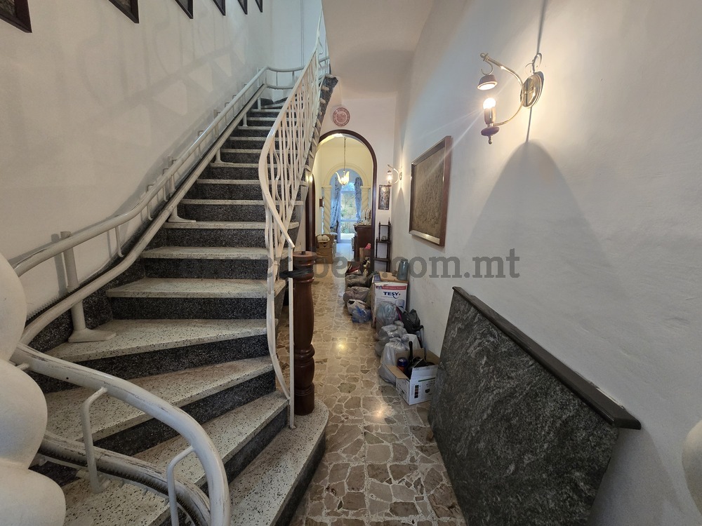 townhouse-in-tarxien
